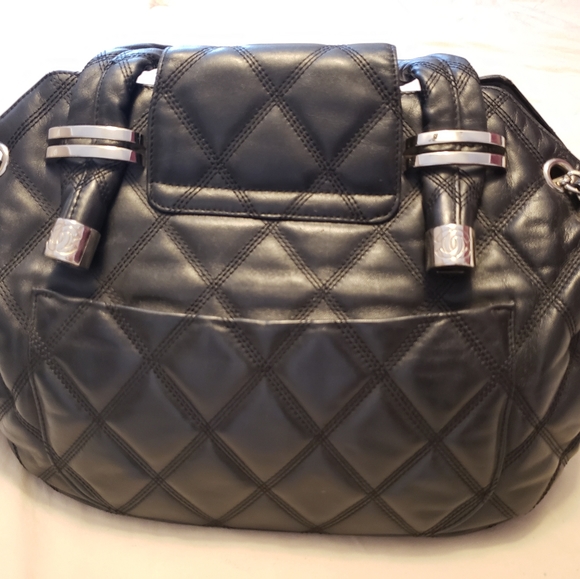 CHANEL😍🥰 - Picture 4 of 11